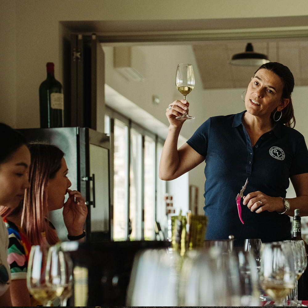 Dégustation de vins au Château Le Grand Verdus lors d’un événement d’entreprise
